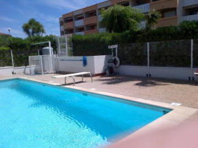 Appartement 4 personnes proche plage. Piscine